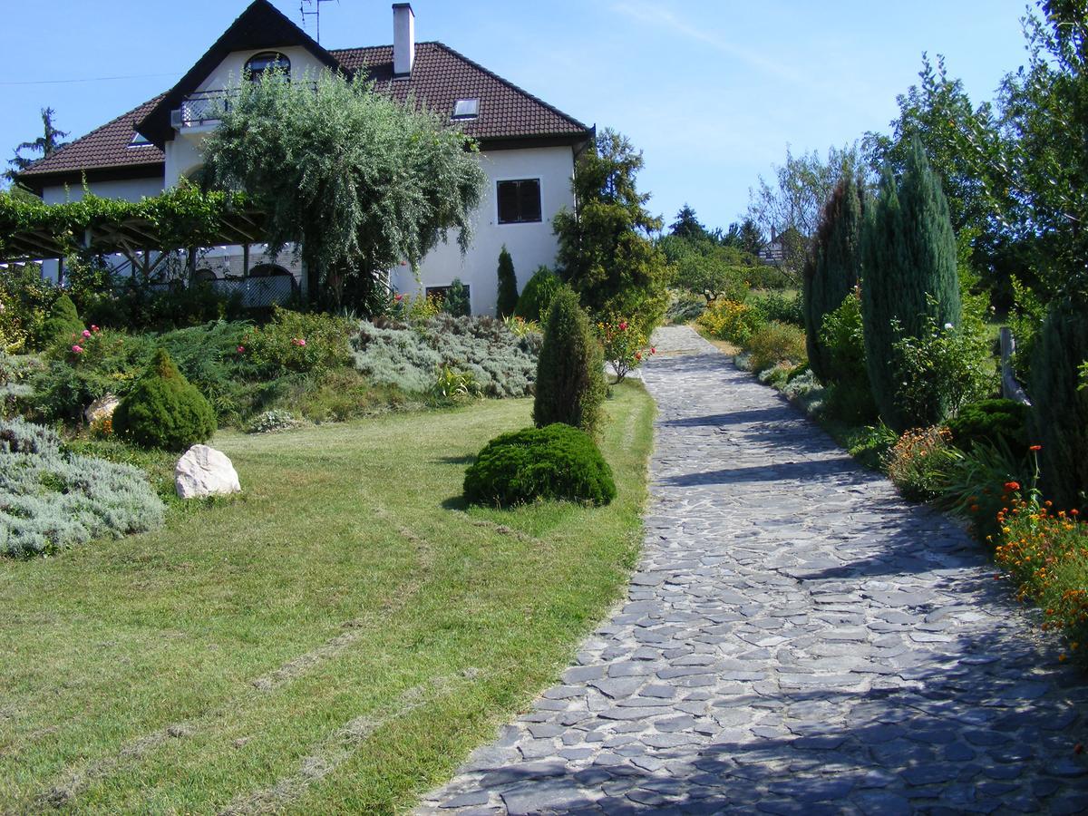 Pigal Panzio Bed and Breakfast Badacsonyörs Εξωτερικό φωτογραφία
